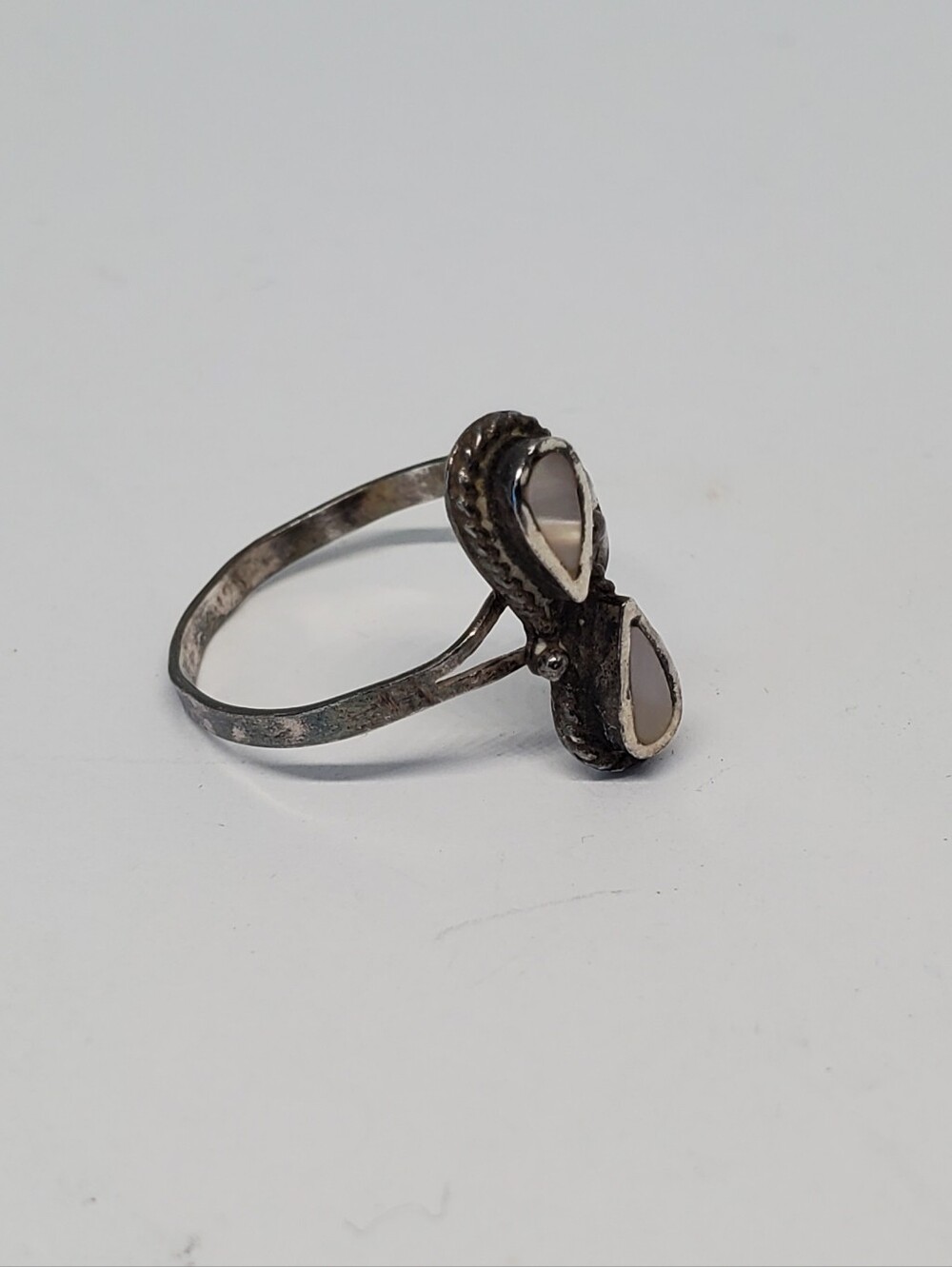 Vintage Southwestern Sterling Silver Double Mother Of Pearl Teardrop Ring